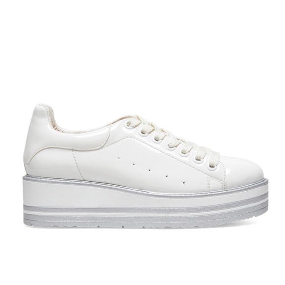SILENT D Shoes - NWT SILENT D SHELLAN White Sneaker